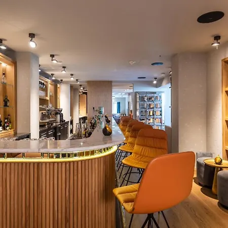 & By Bollants Hotel *