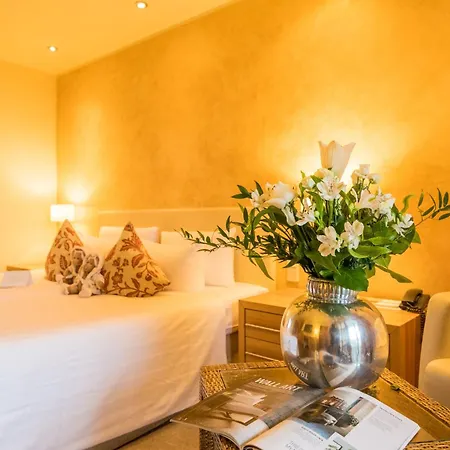 - By Bollants Hotel *